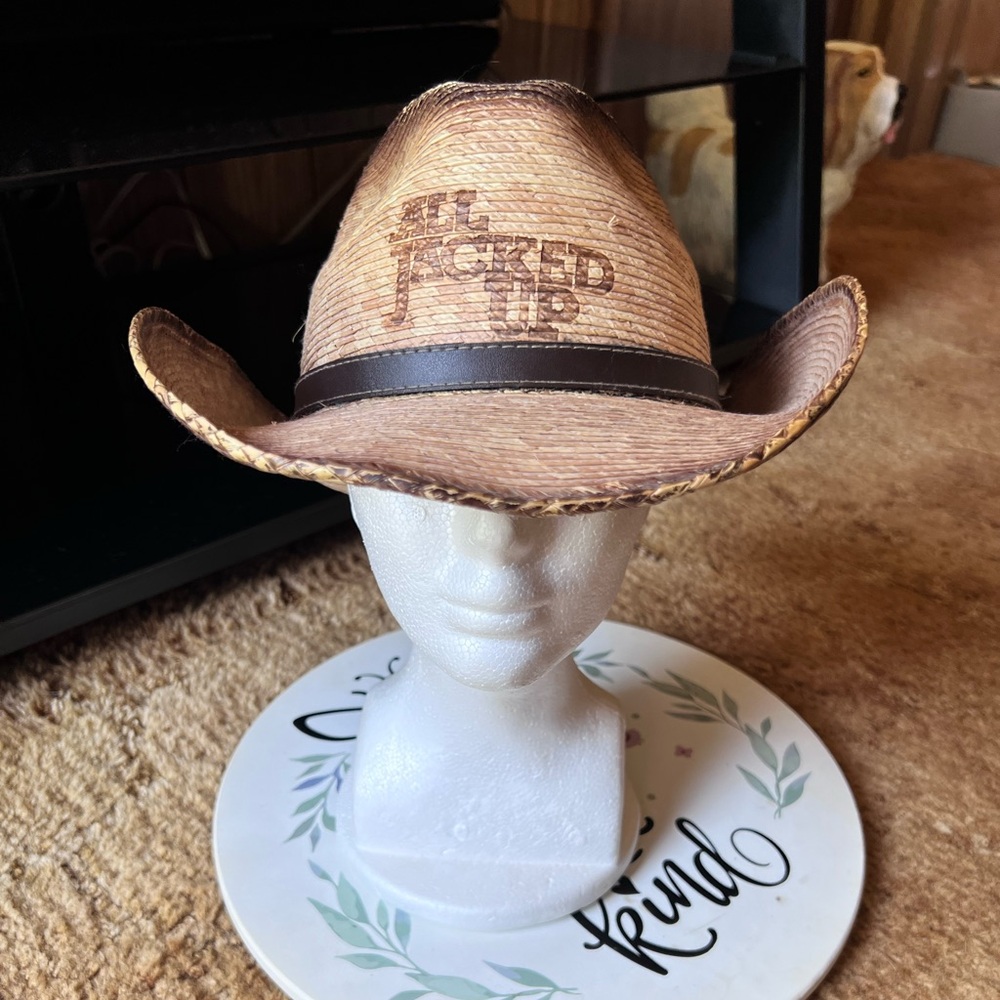 Women’s Gone Country Straw Burned Design All Jacked Up Cowgirl Hat Size Medium.